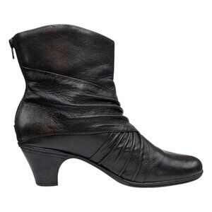 Cobb Hill by New Balance Black Ankle Boots